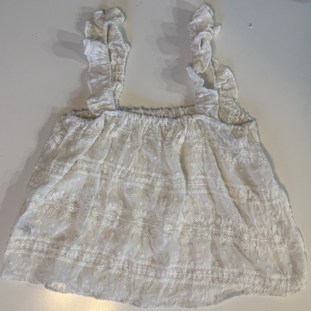 White lace mesh tank top from Korea
One size Petite